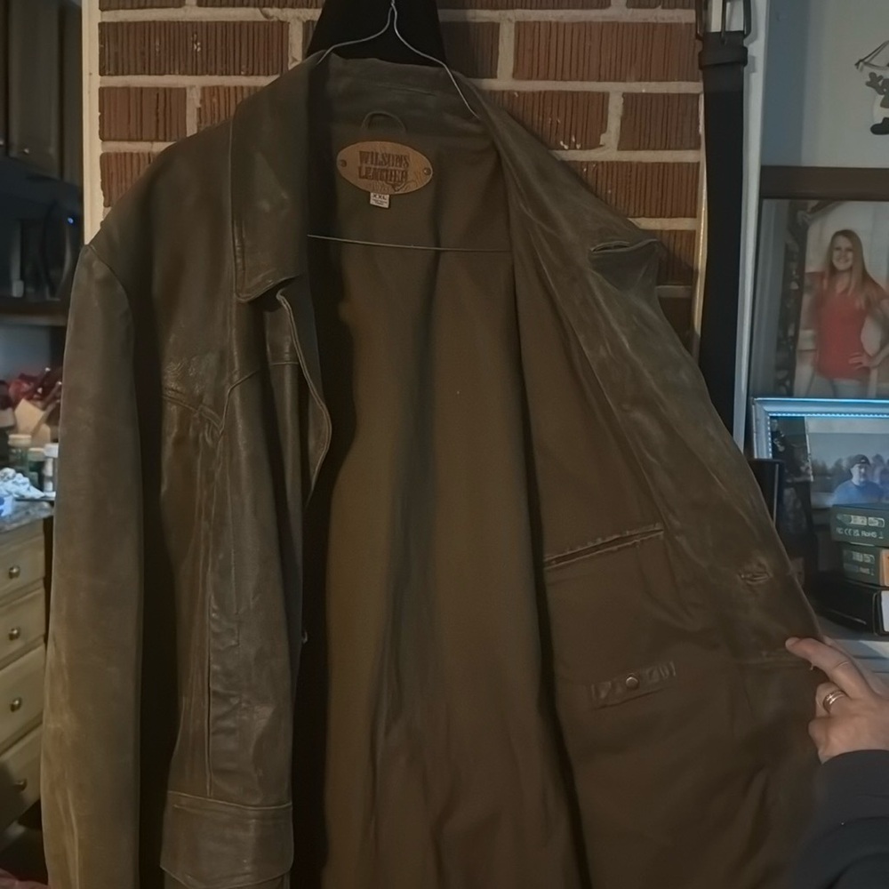 2X Wilson’s leather brown sport coat jacket.